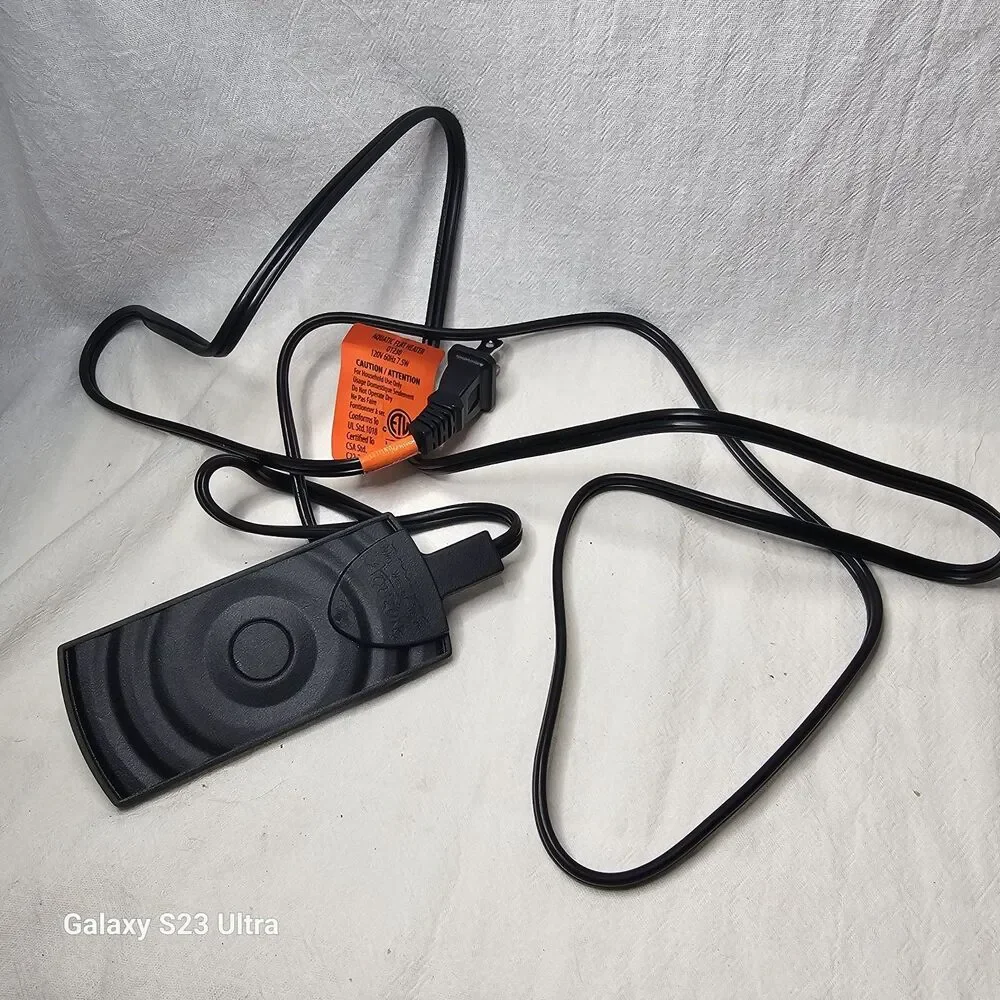Aqueon Aquatic Flat Heater 7.5 Watts Submersible Shatter Proof Heater